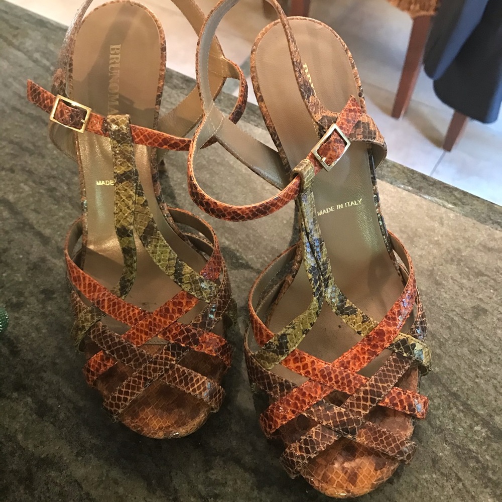 Vero Cuoio 5 inch snake heels